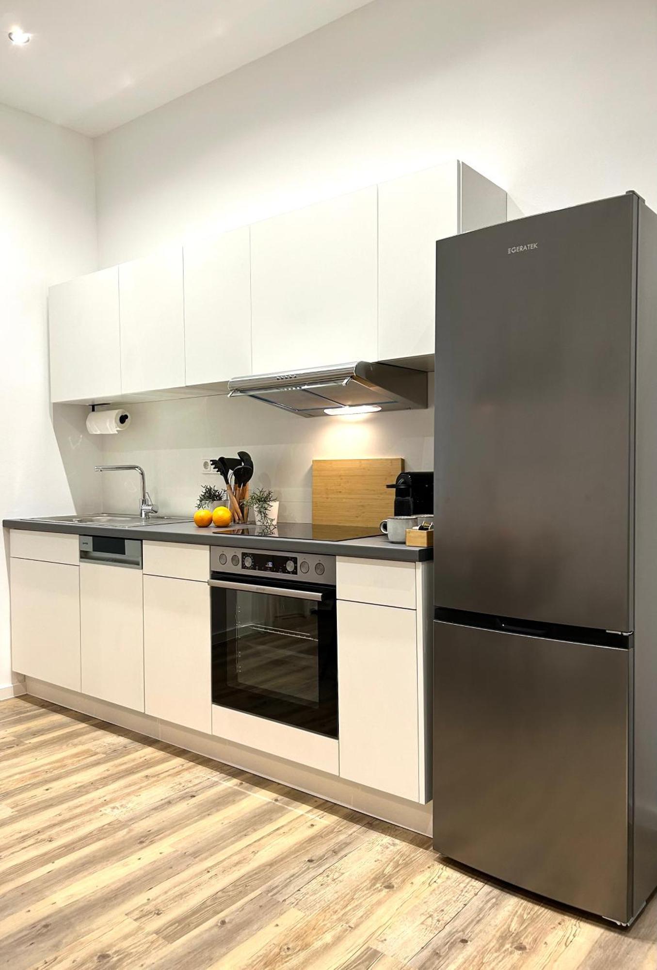 Designer City Apartment In Top Lage Fuer 6 Gaeste Karlsruhe Buitenkant foto