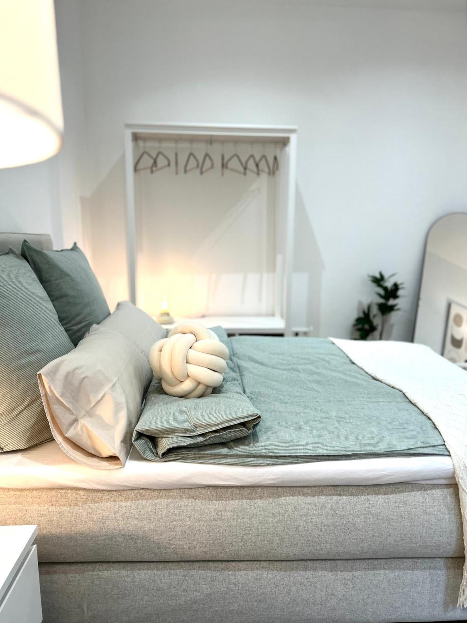 Designer City Apartment In Top Lage Fuer 6 Gaeste Karlsruhe Buitenkant foto