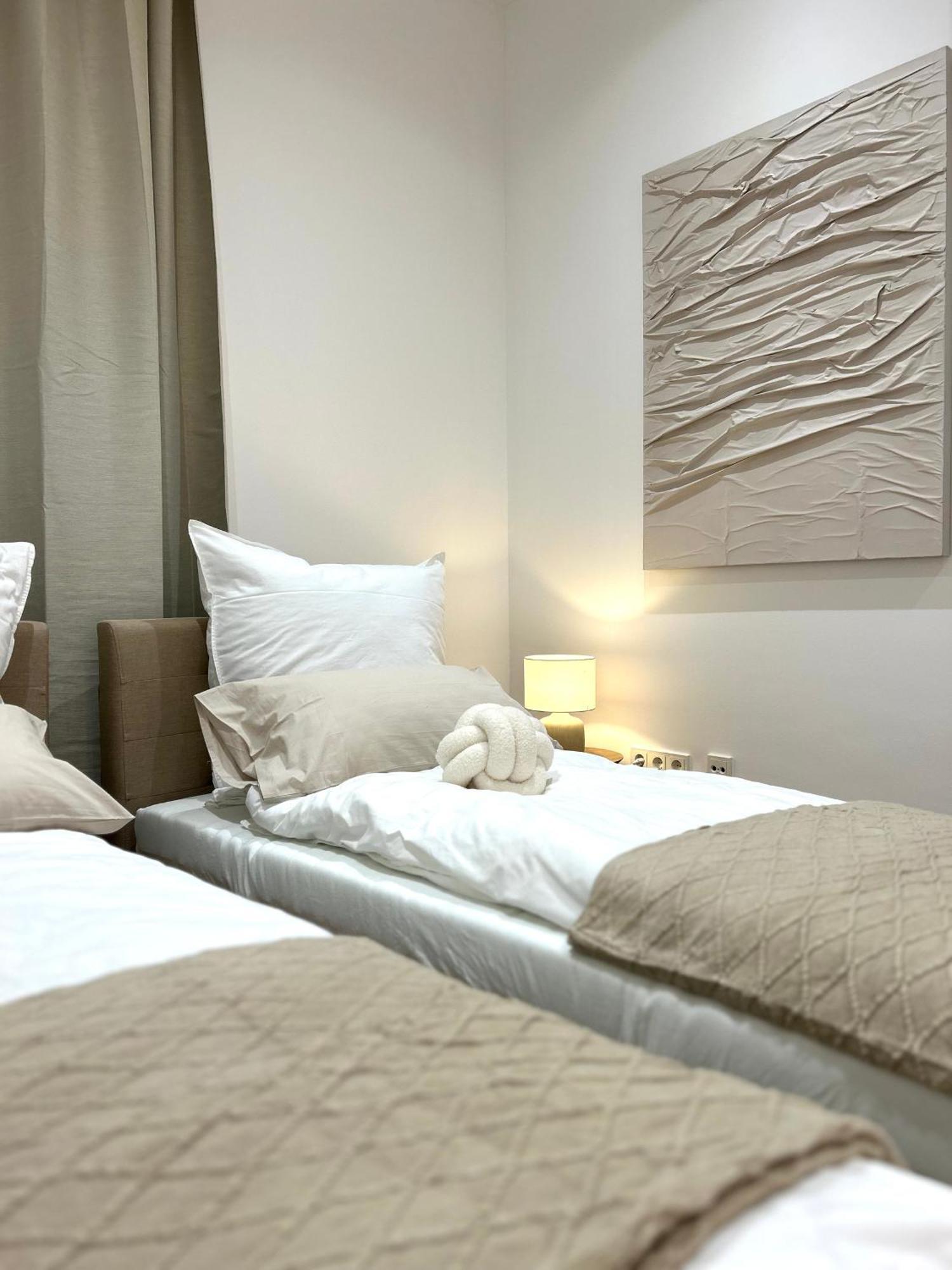 Designer City Apartment In Top Lage Fuer 6 Gaeste Karlsruhe Buitenkant foto